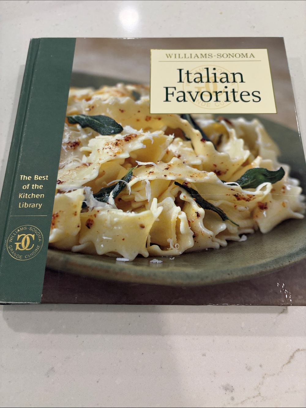Williams-Sonoma Italian Favorites Cookbook - Green Cover with Cream Title Panel